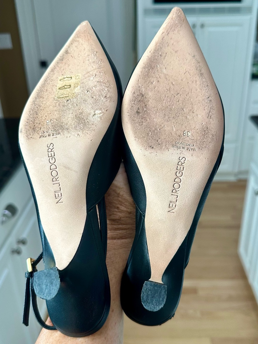 Neil J. Rodgers Black Pointed-Toe Slingback Kitten Heels - Picture 6 of 10